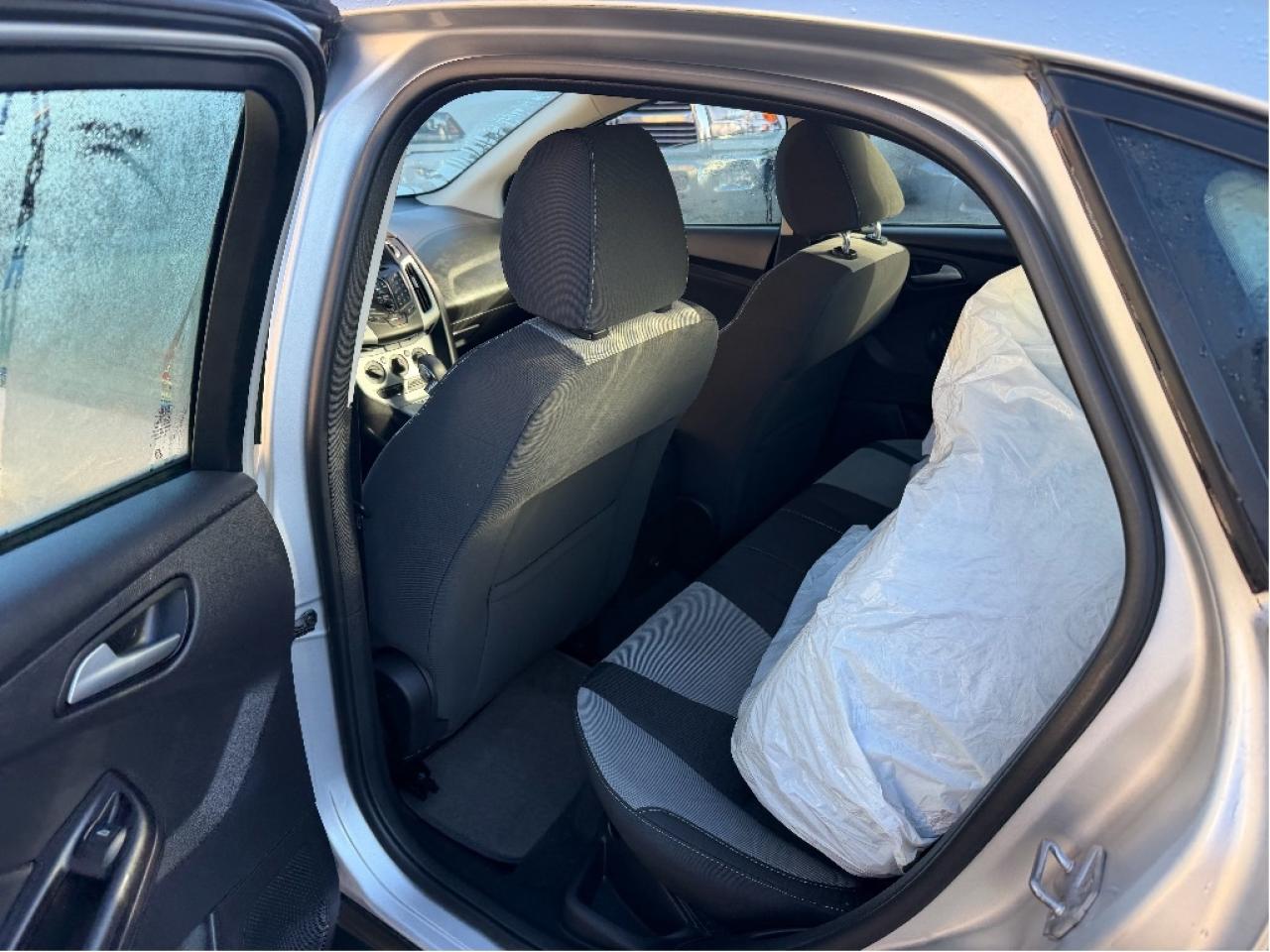 2014 Ford Focus SE, Two Sets of Tires W Rims, Drives Great !! Photo