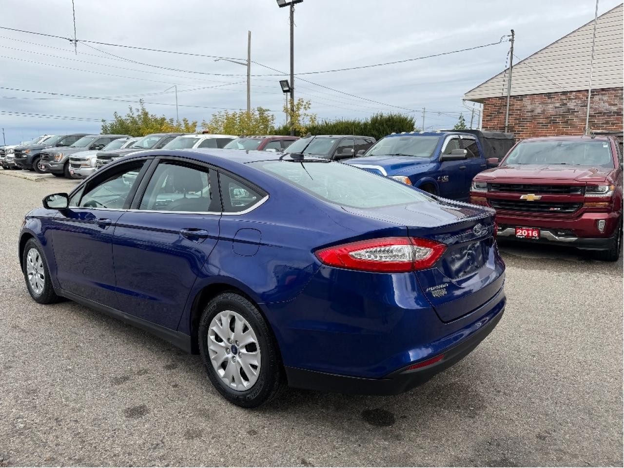 2013 Ford Fusion Very Low Kms, Very Well Maintained Photo4