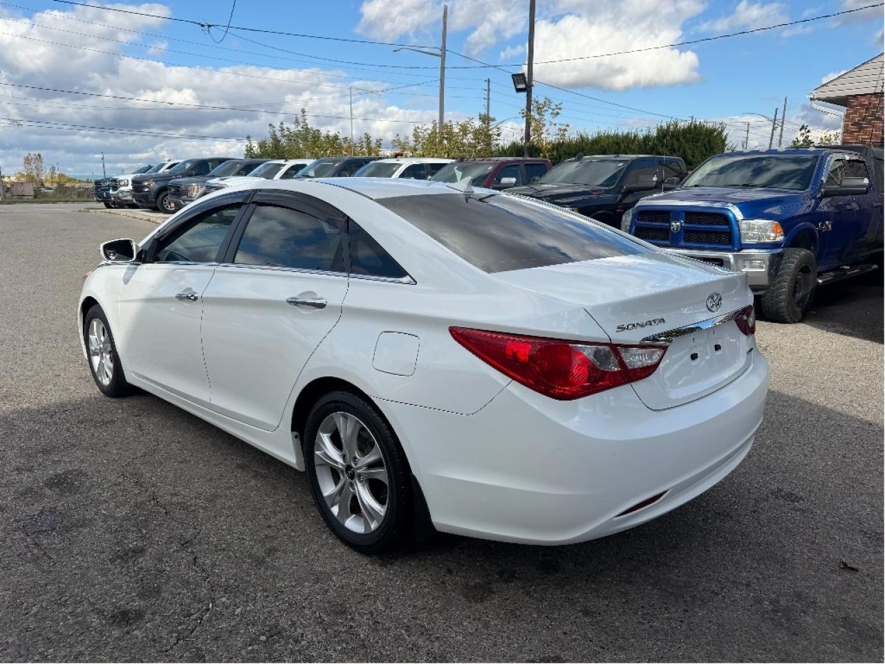 2013 Hyundai Sonata Limited, Low Low Kms, Drives Great Photo4