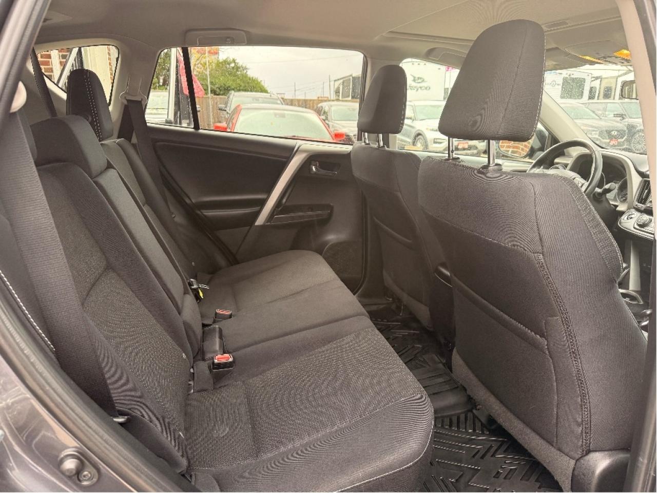 2018 Toyota RAV4 XLE Trail Edition, Very Well Maintained !! Photo