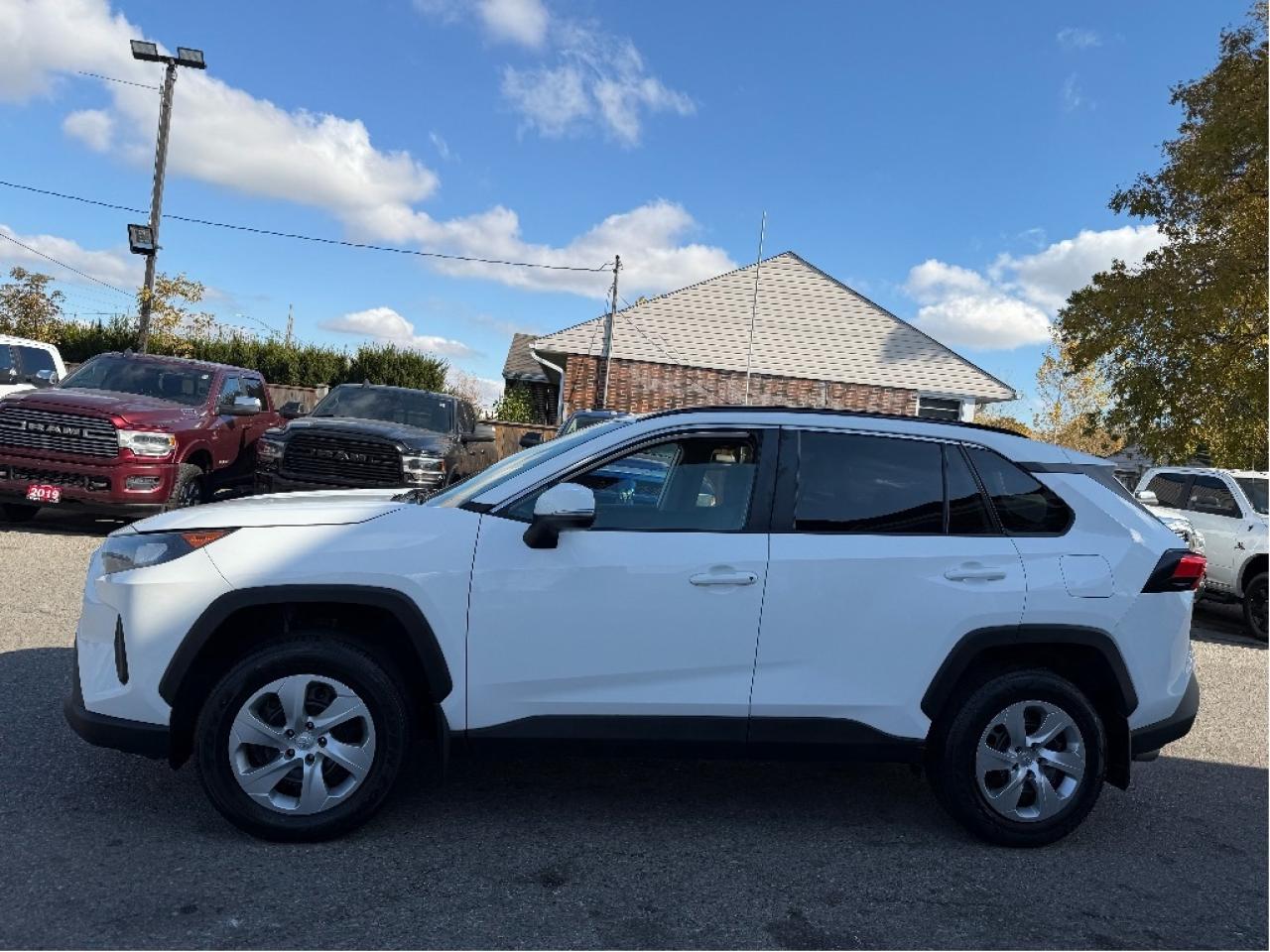 2021 Toyota RAV4 LE, AWD, Mint Condition, Drives Great !! Photo3