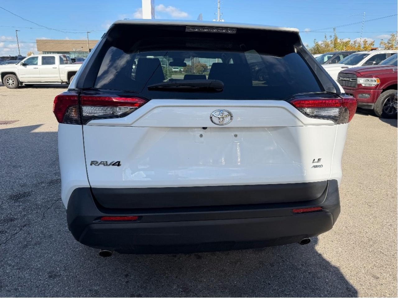 2021 Toyota RAV4 LE, AWD, Mint Condition, Drives Great !! Photo