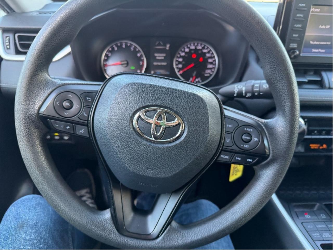 2021 Toyota RAV4 LE, AWD, Mint Condition, Drives Great !! Photo