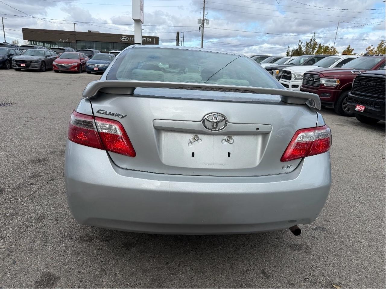 2007 Toyota Camry LE Photo4