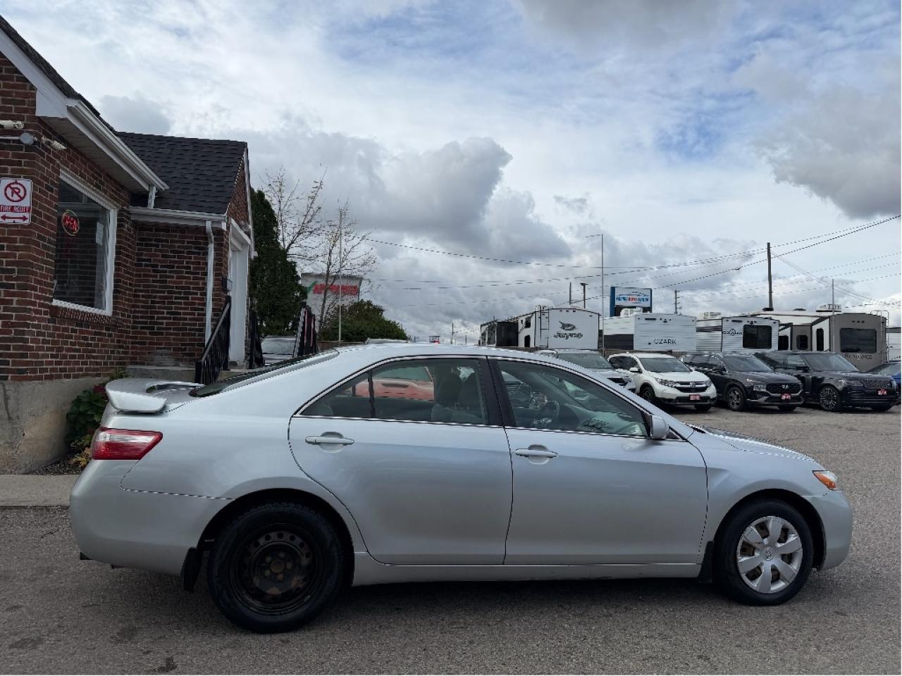 2007 Toyota Camry LE Photo