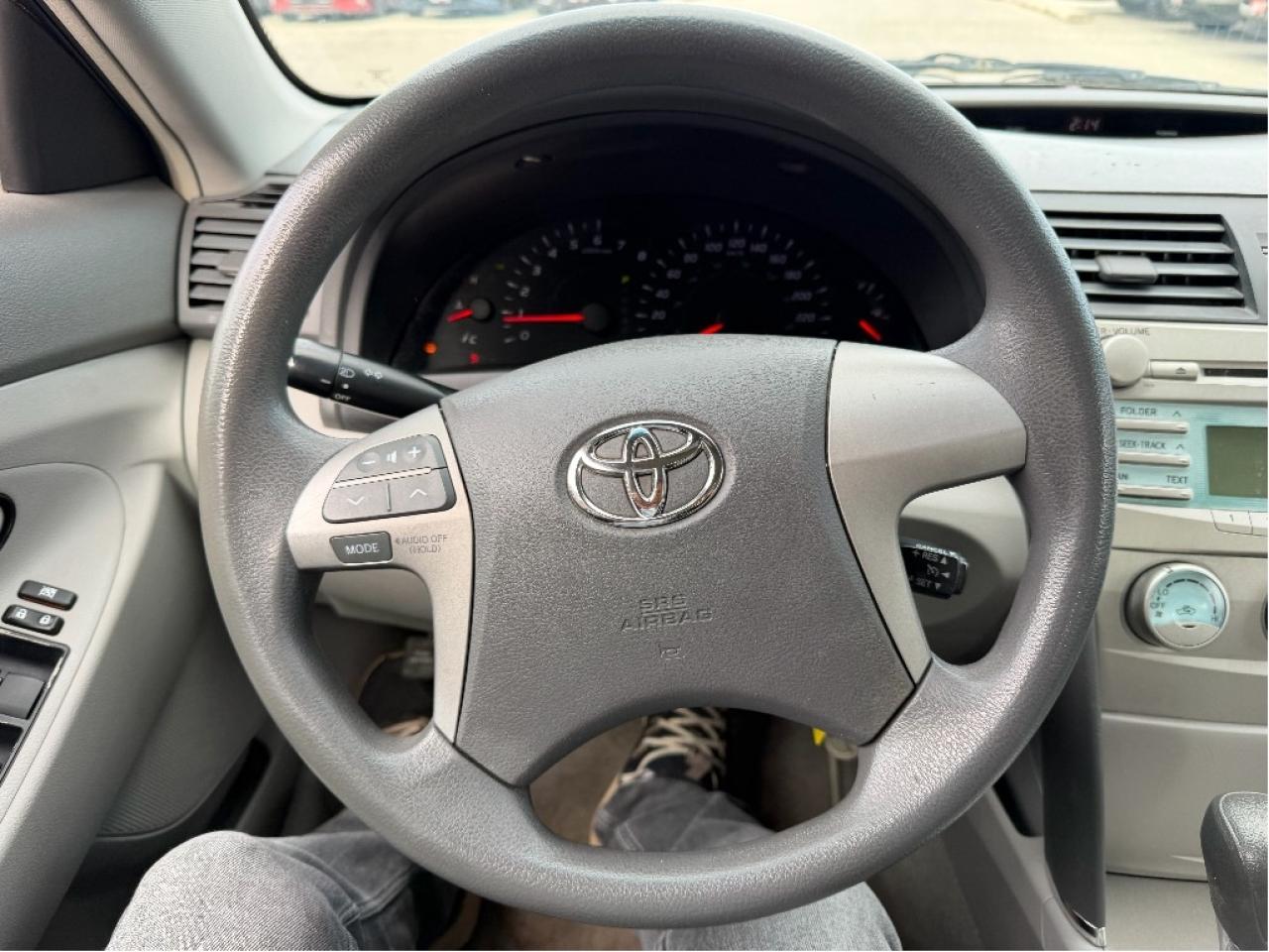 2007 Toyota Camry LE Photo