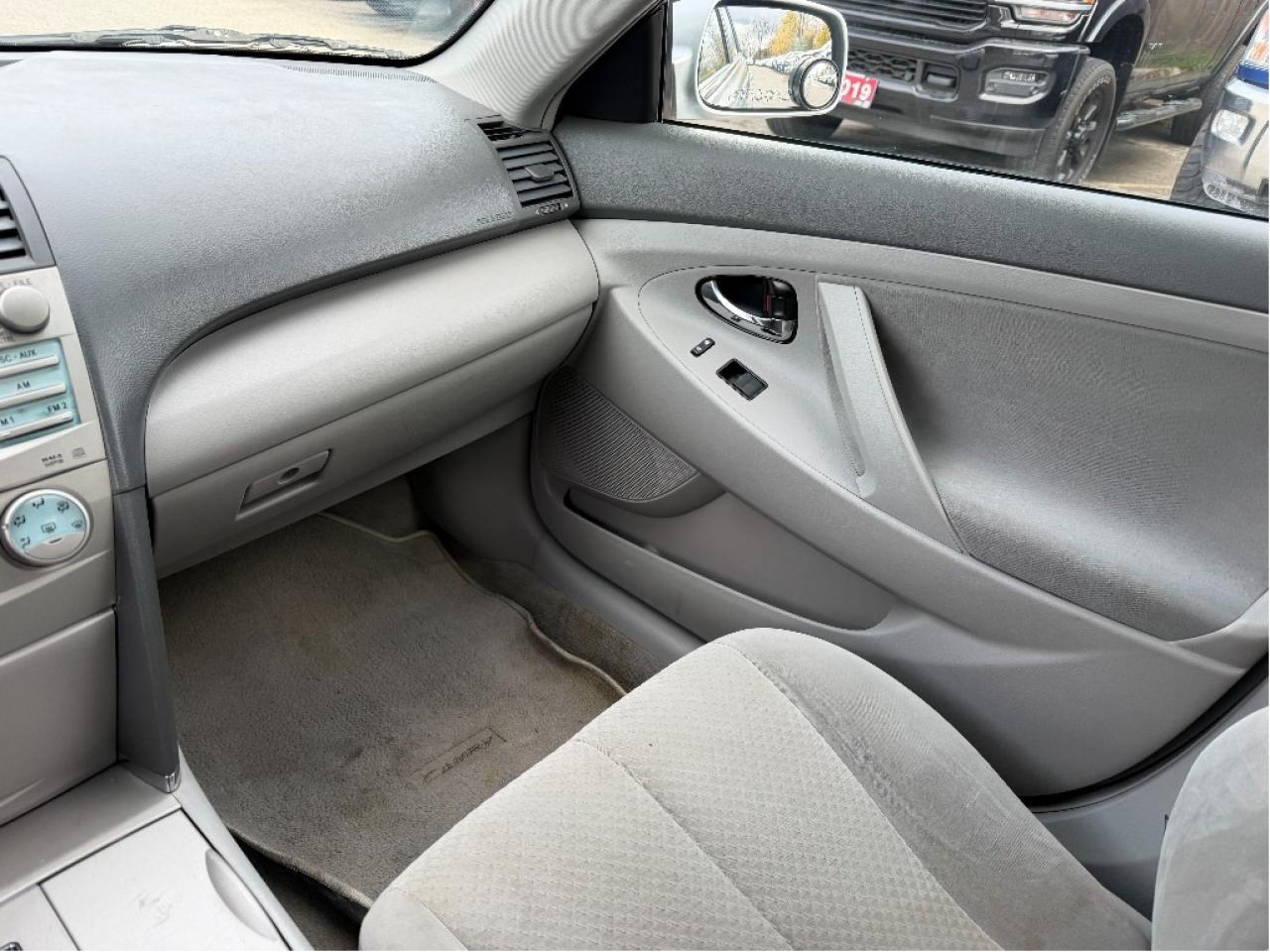 2007 Toyota Camry LE Photo