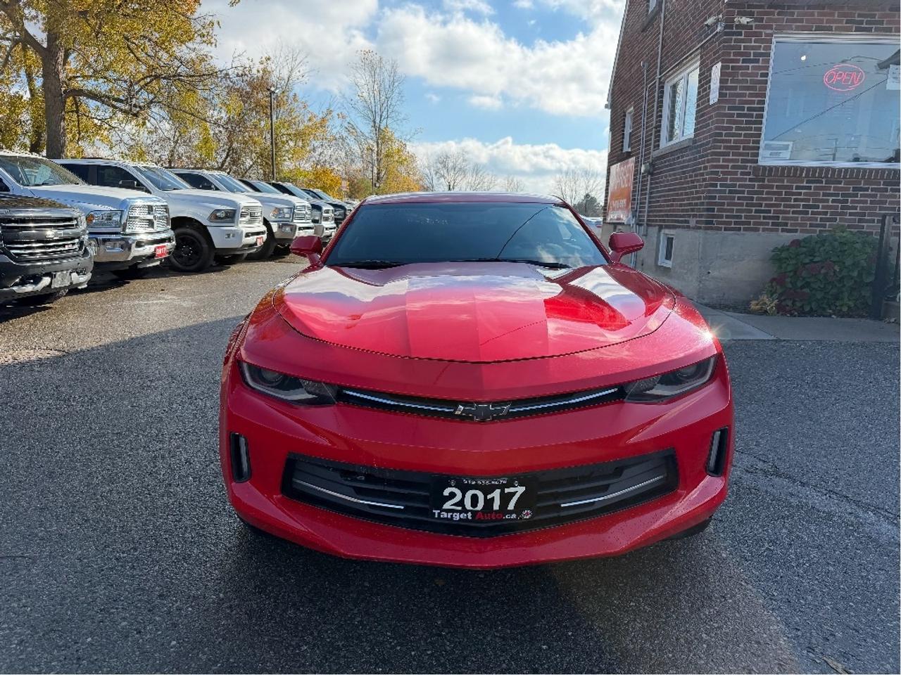 2017 Chevrolet Camaro 1LT Photo1