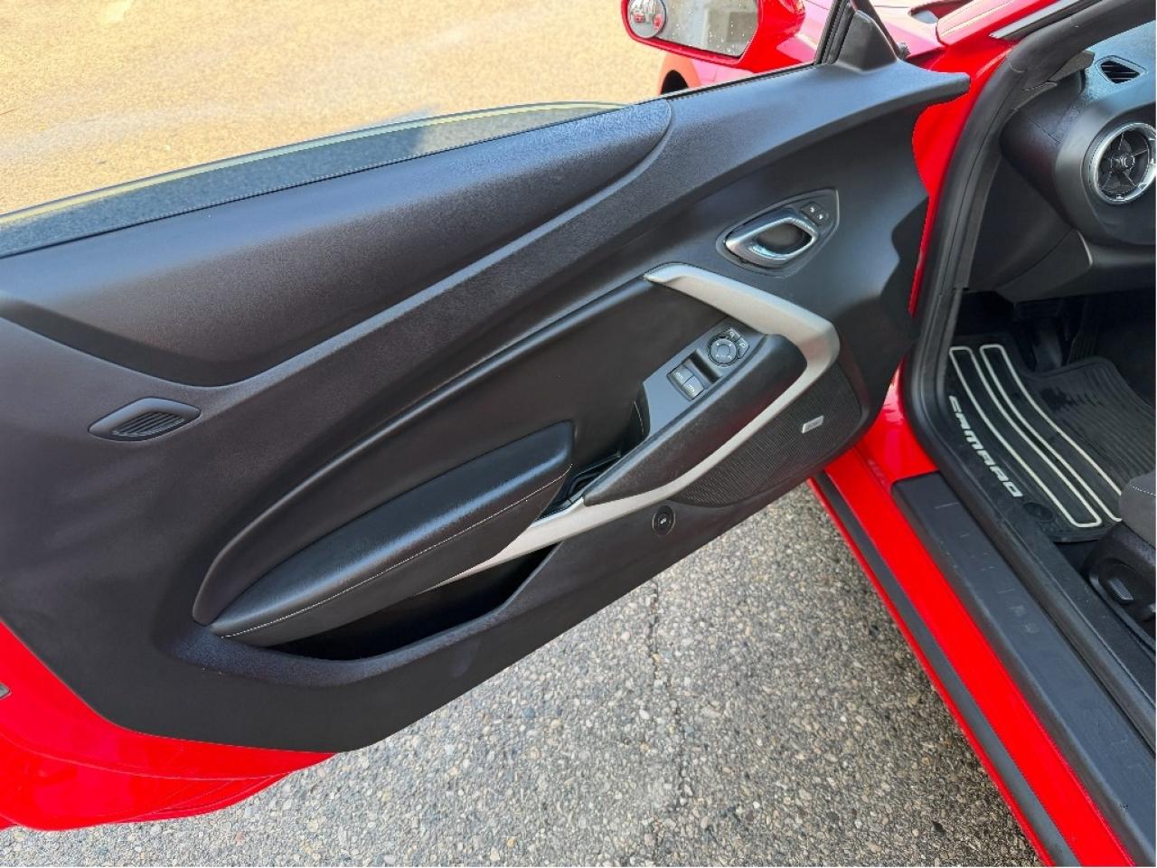 2017 Chevrolet Camaro 1LT Photo