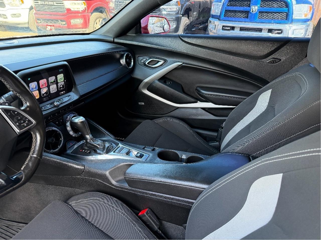 2017 Chevrolet Camaro 1LT Photo