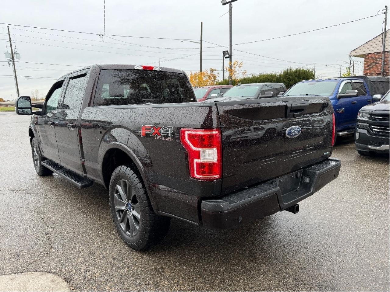 2018 Ford F-150 FX4 Sport, V8, Pano Roof, Very Well Maintained !! Photo