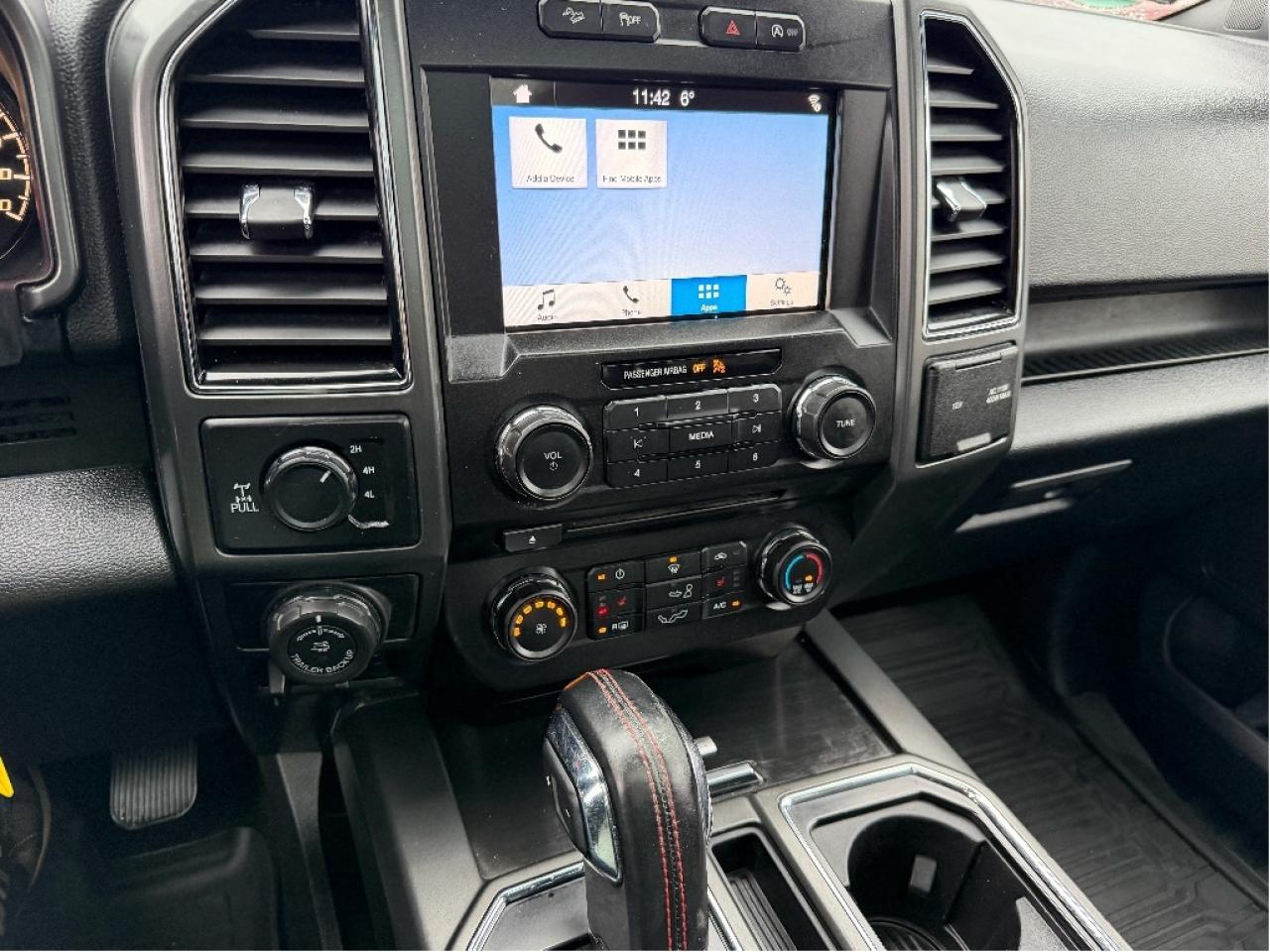 2018 Ford F-150 FX4 Sport, V8, Pano Roof, Very Well Maintained !! Photo