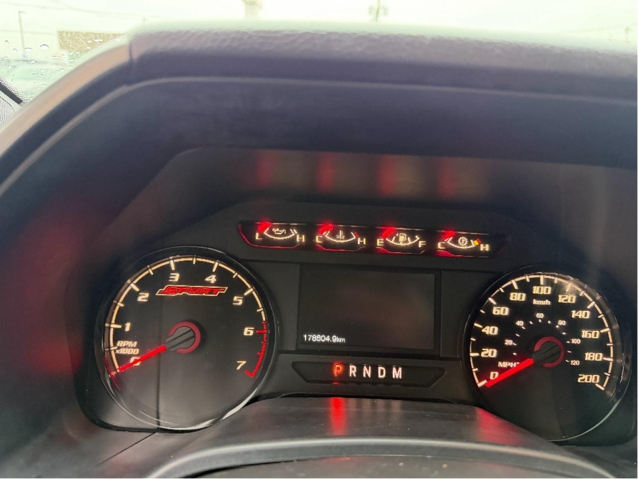 2018 Ford F-150 FX4 Sport, V8, Pano Roof, Very Well Maintained !! Photo