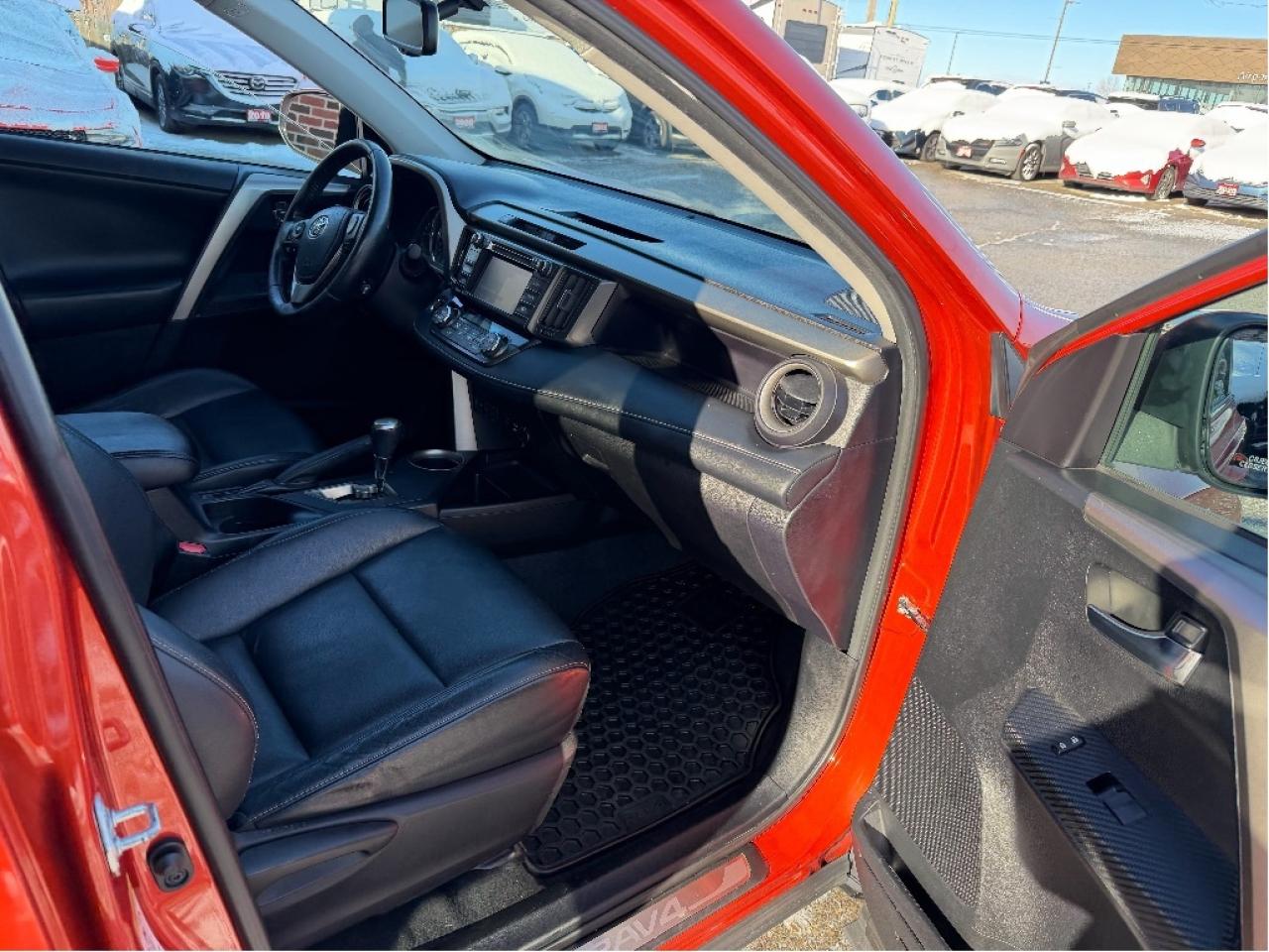 2015 Toyota RAV4 LIMITED  Photo