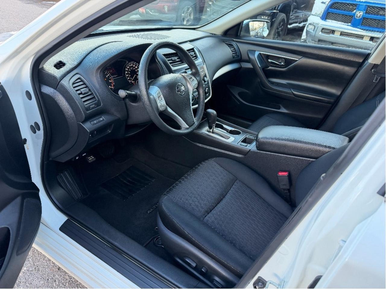 2017 Nissan Altima Very Low Mileage, Super Clean, Drives Great !! Photo
