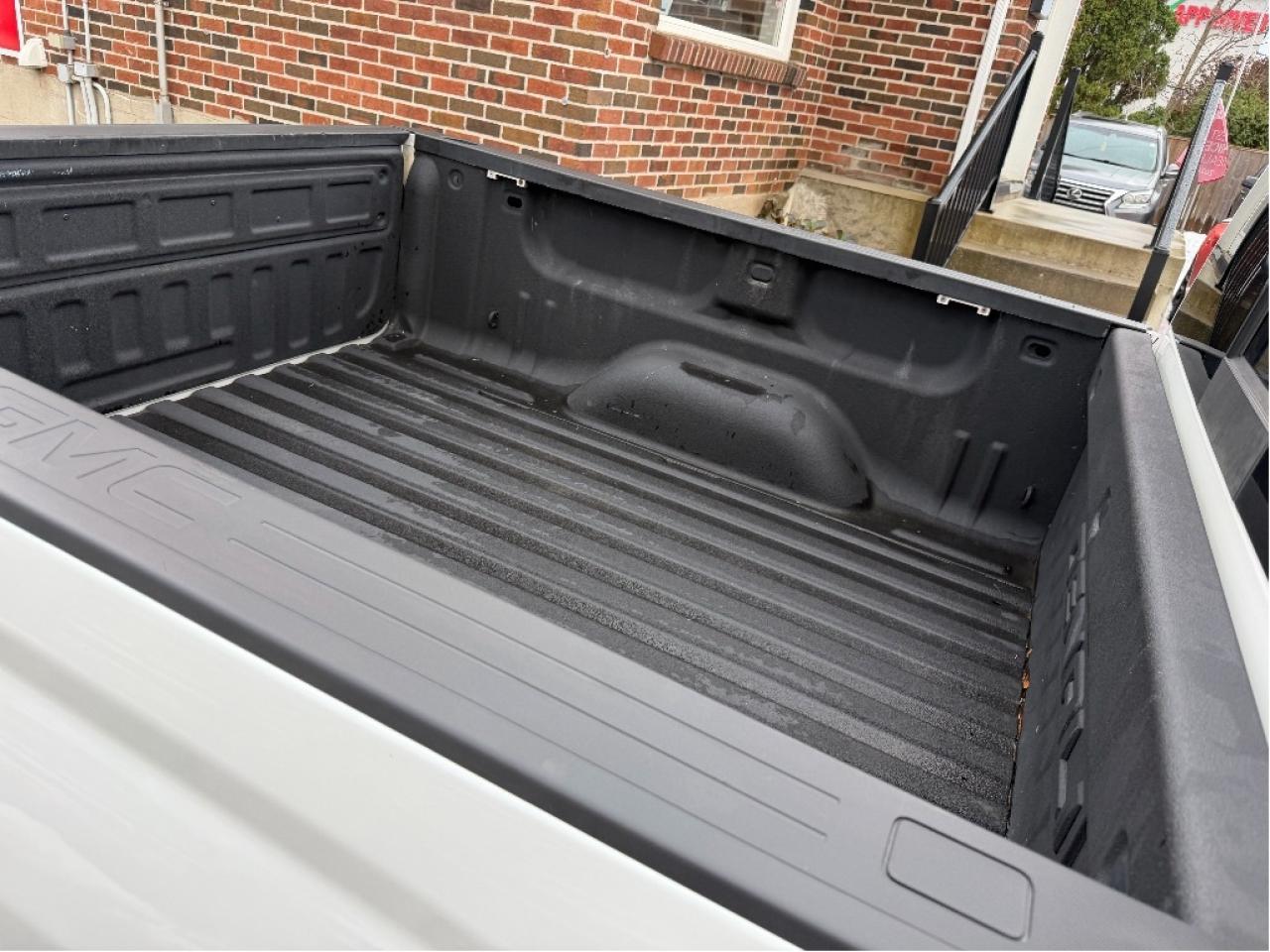 2017 GMC Sierra 1500 Denali, Orginal Alloy Rims Incl, Drives Great !! Photo