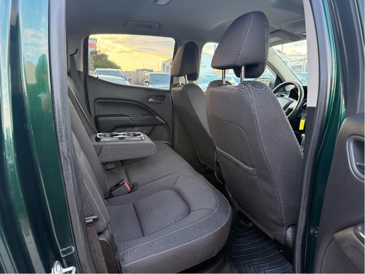 2015 GMC Canyon SLE, Mint Condition, Drives Great !! Photo