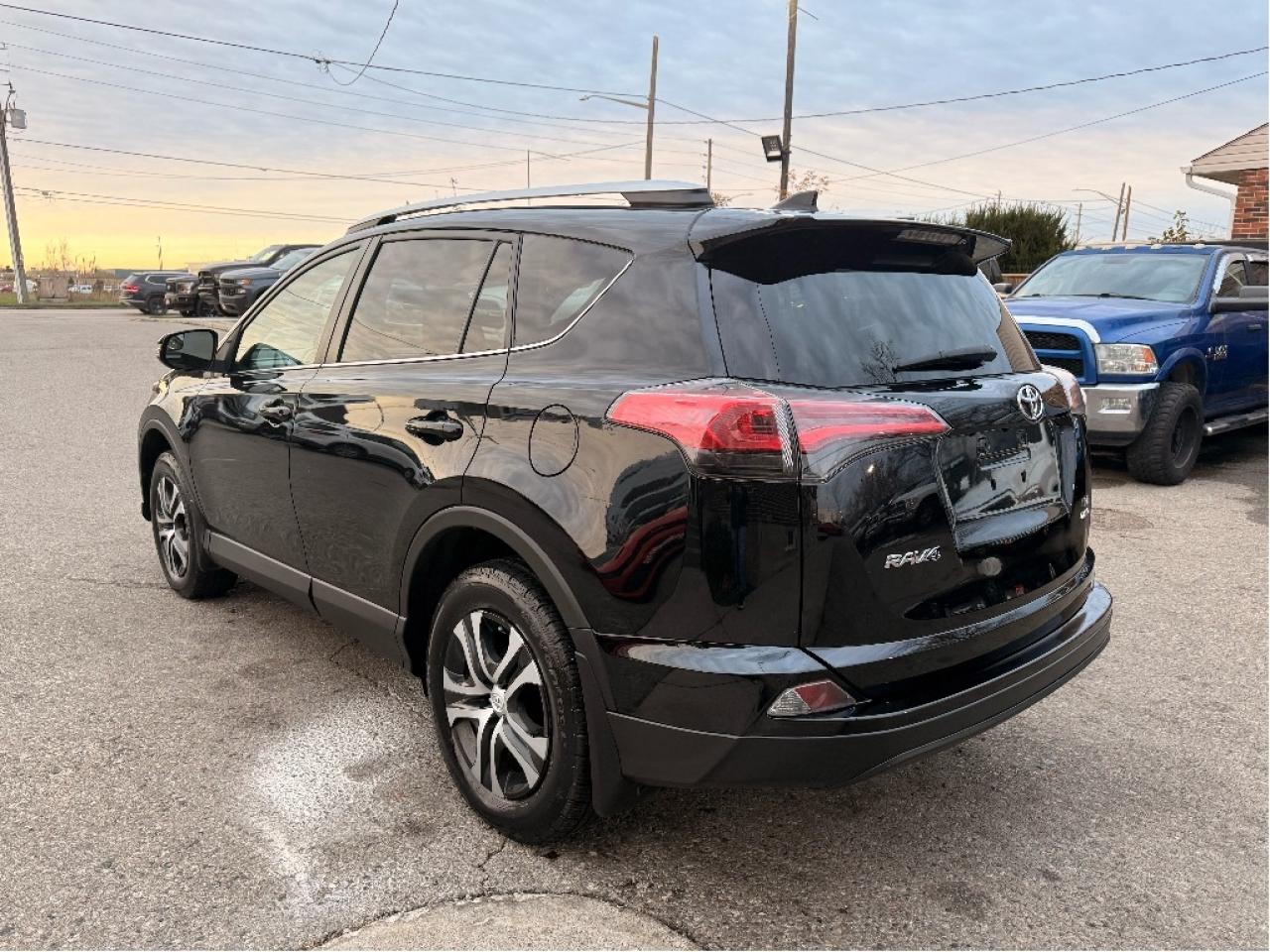 2016 Toyota RAV4 LE, Mint Condition, Drives Great !! Photo4