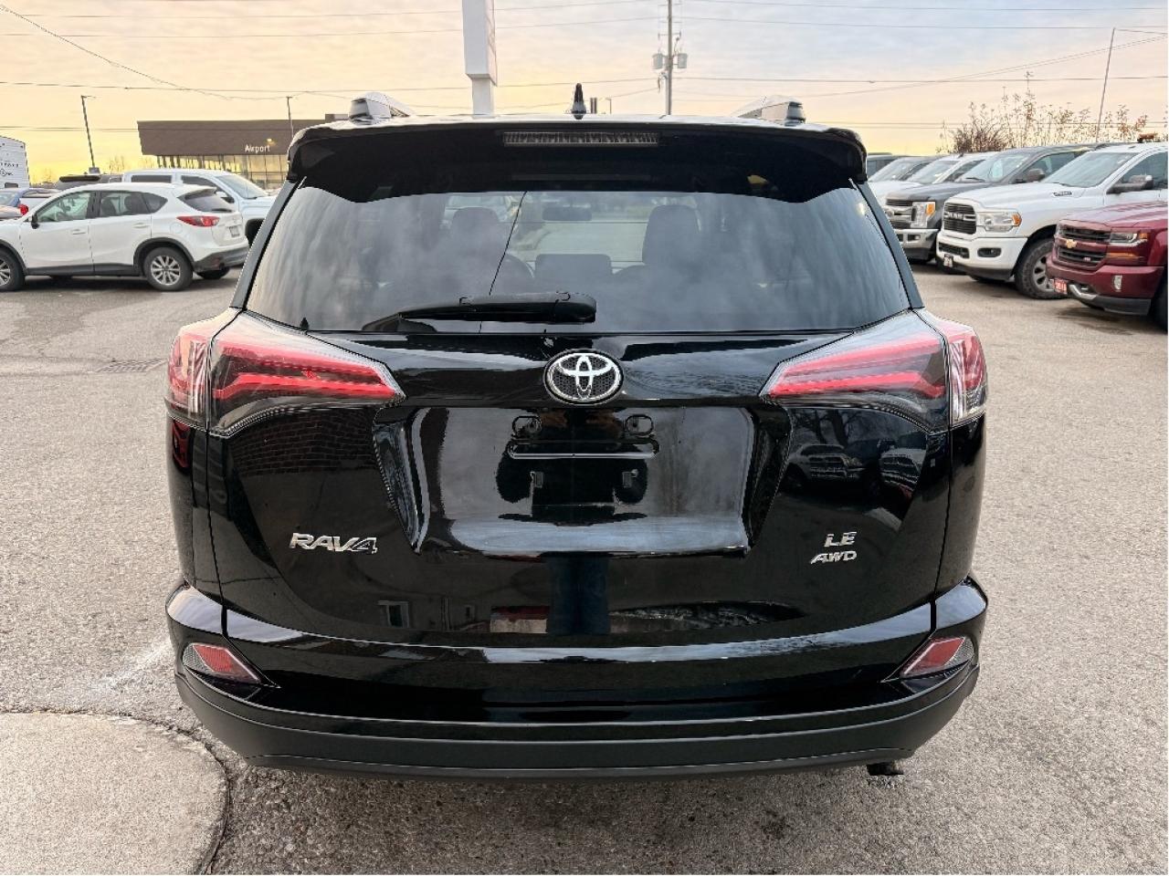 2016 Toyota RAV4 LE, Mint Condition, Drives Great !! Photo