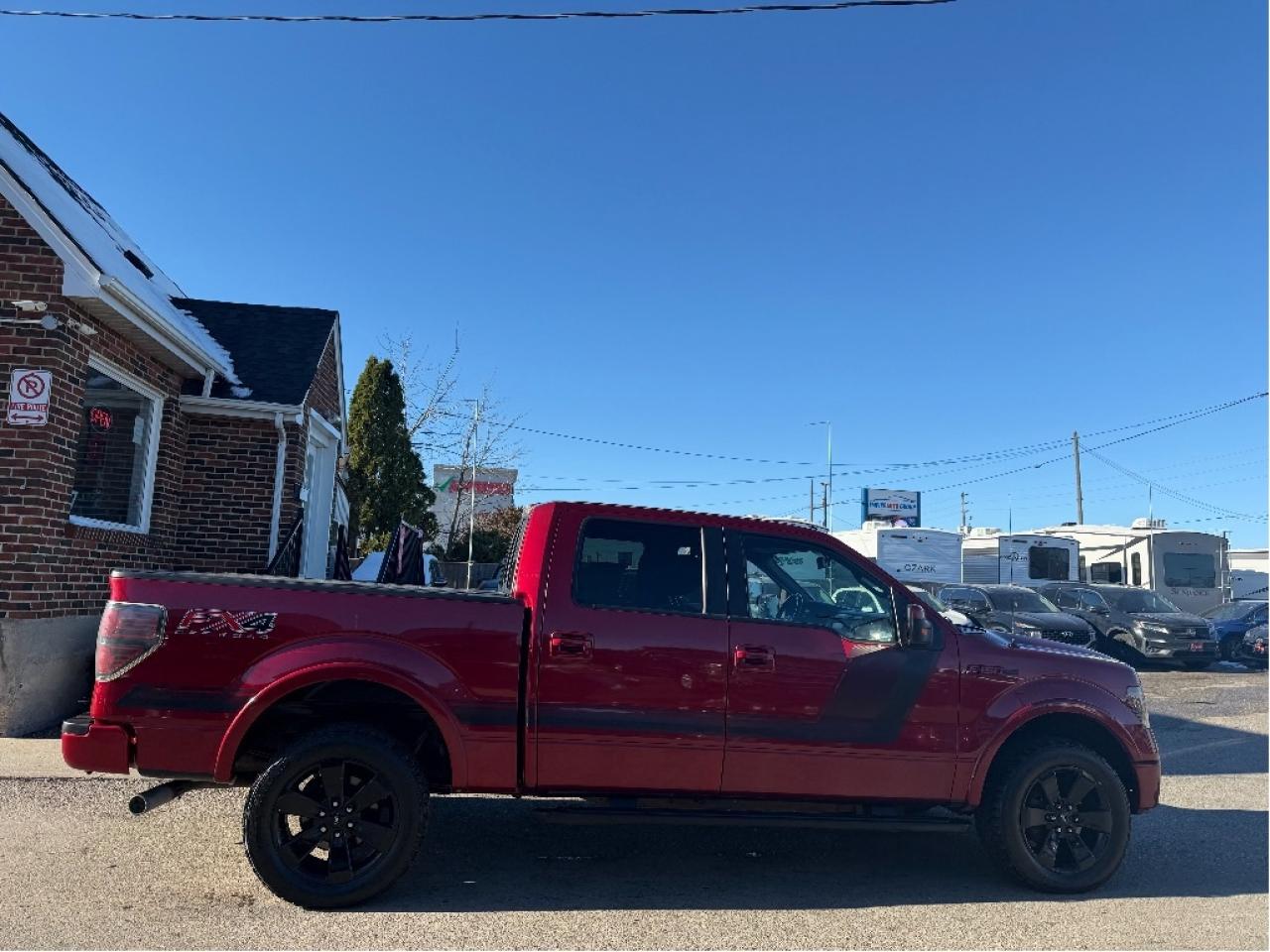 2014 Ford F-150 Lariat Photo