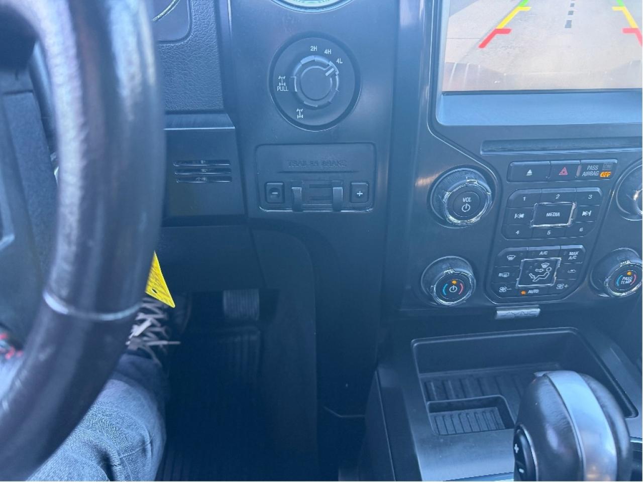 2014 Ford F-150 Lariat Photo