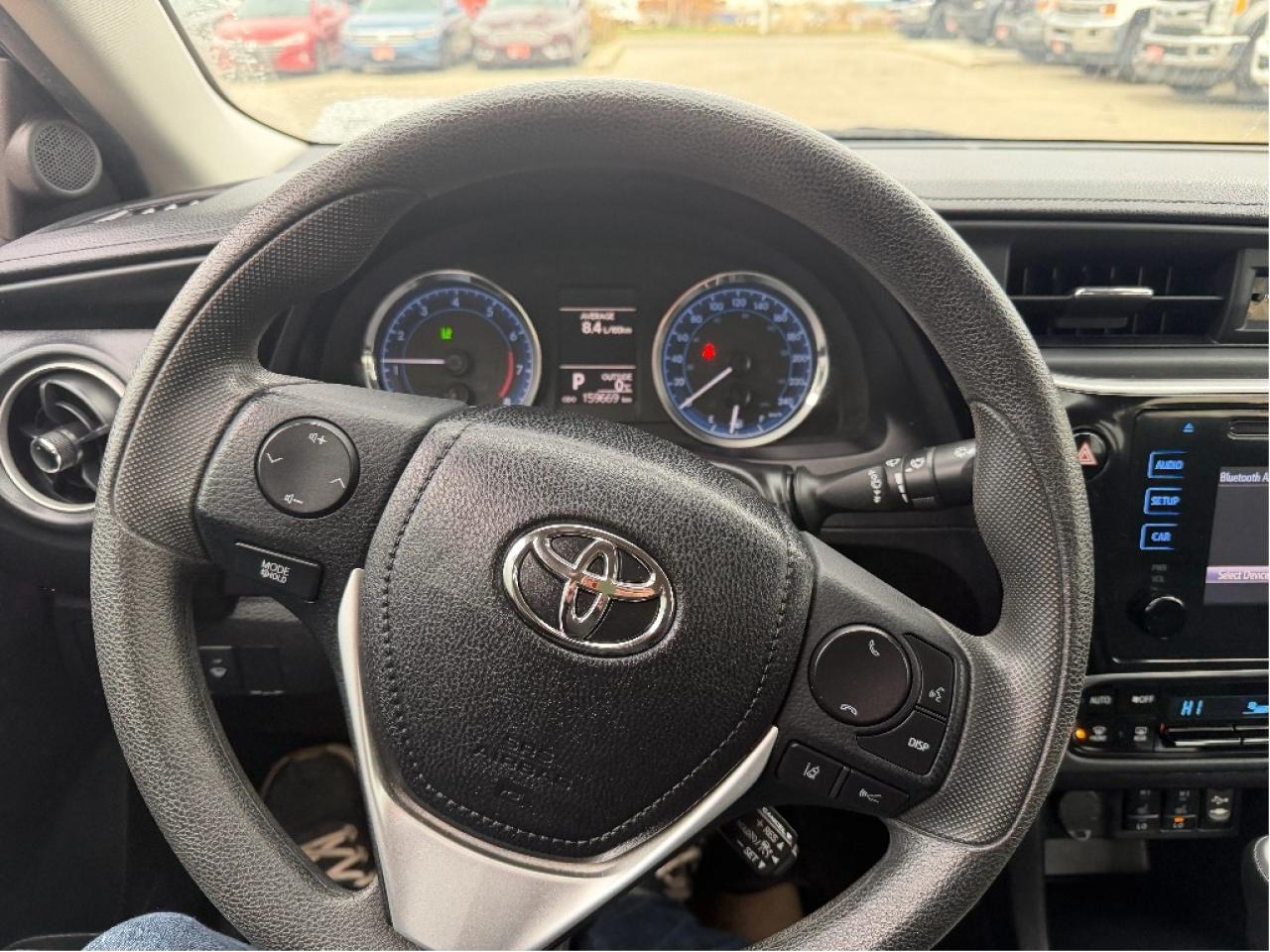 2019 Toyota Corolla LE Photo