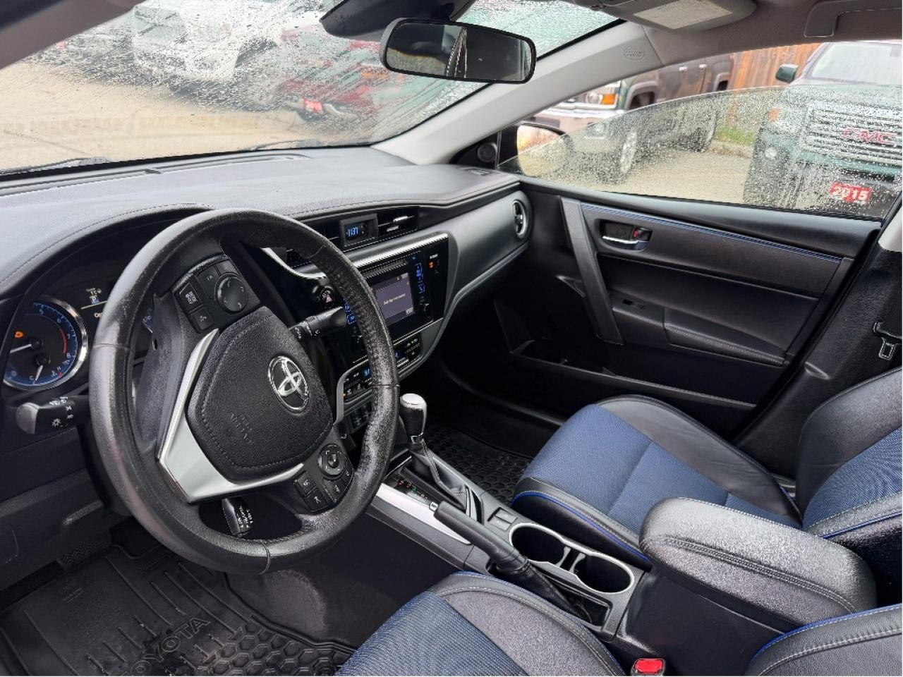 2017 Toyota Corolla LE Photo