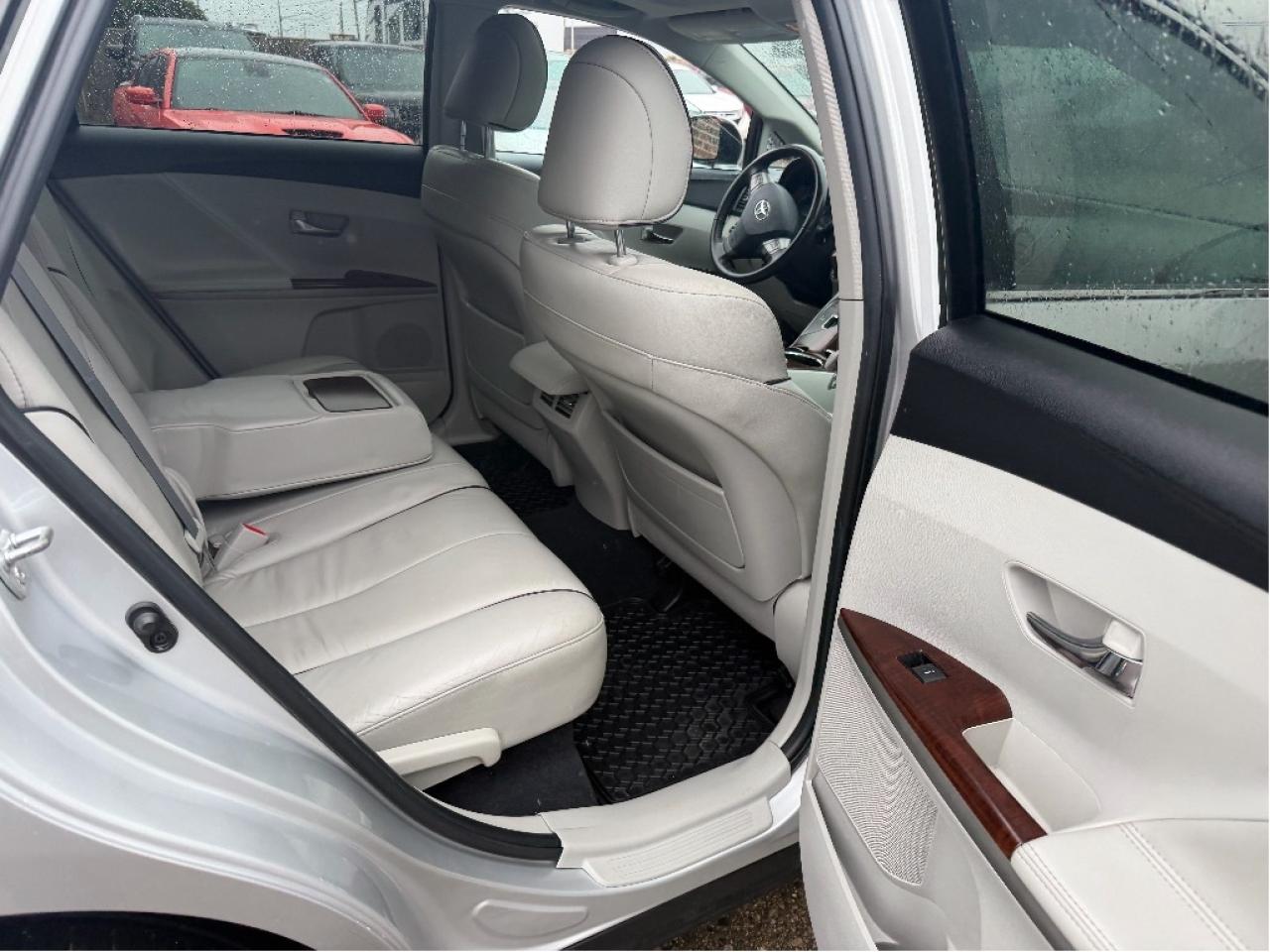 2011 Toyota Venza Loaded, Low Low Kms, Mint Condition Photo