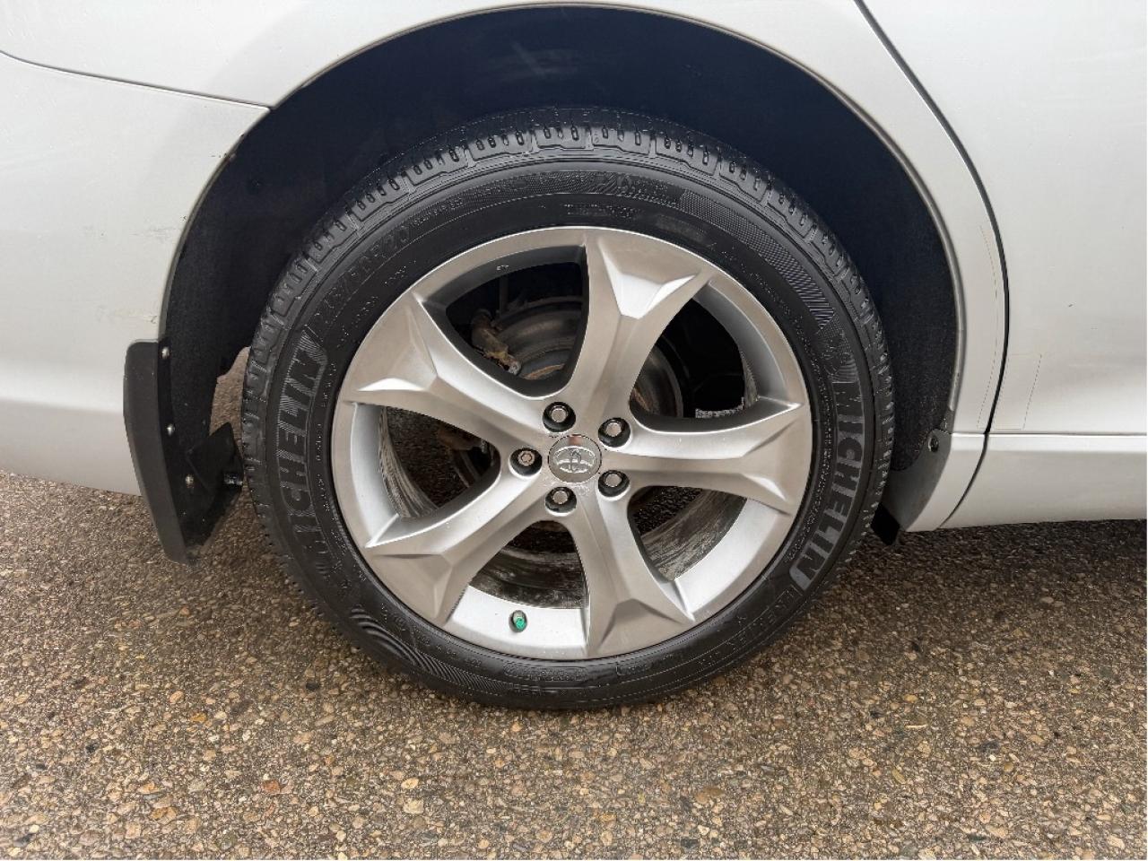 2011 Toyota Venza Loaded, Low Low Kms, Mint Condition Photo