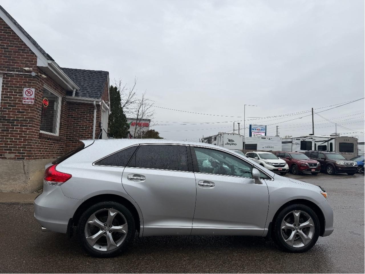 2011 Toyota Venza Loaded, Low Low Kms, Mint Condition Photo