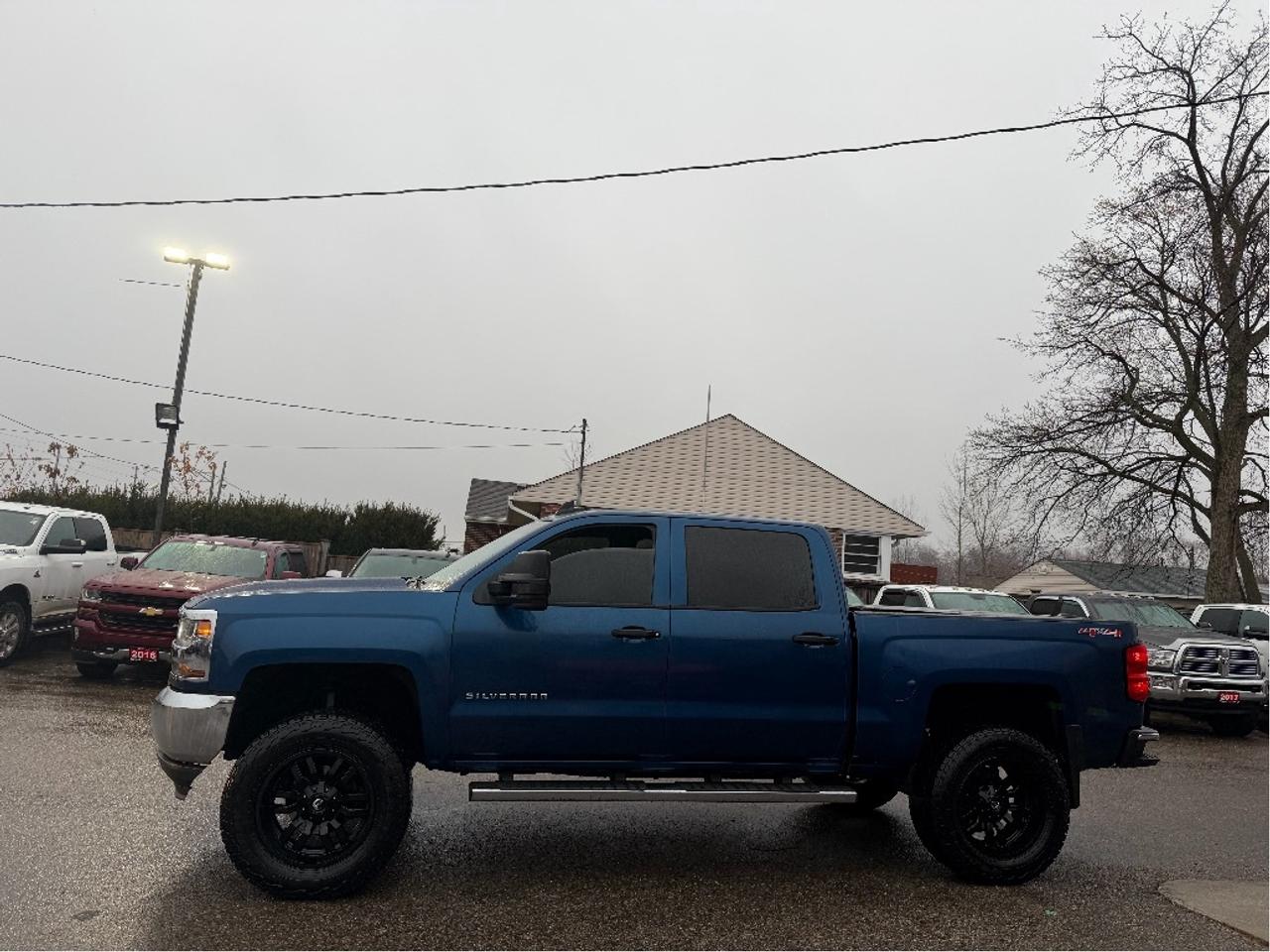 2017 Chevrolet Silverado 1500 Lifted, Very Well Maintained, Drives Great !! Photo3