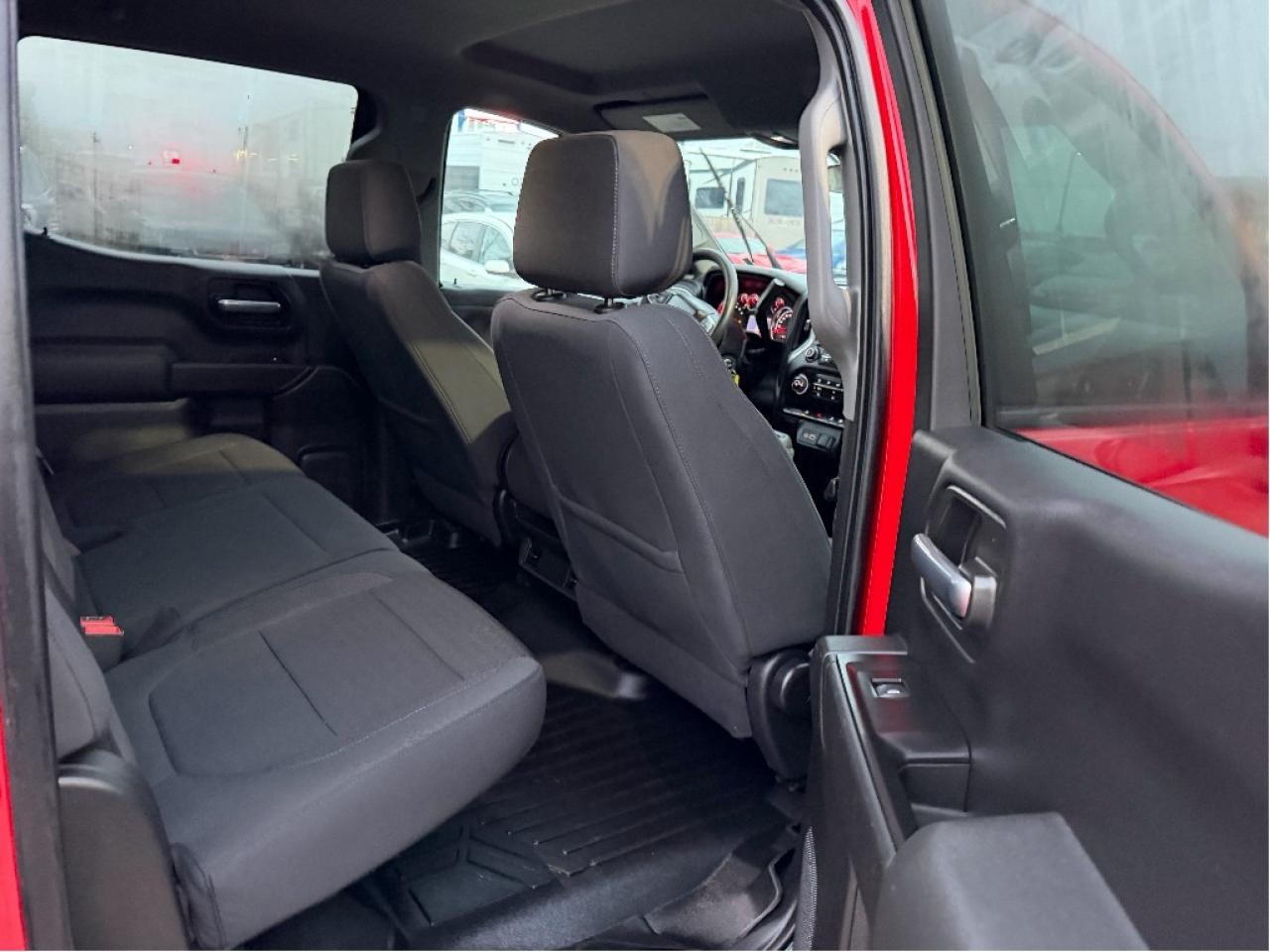 2020 Chevrolet Silverado 1500 LT Photo