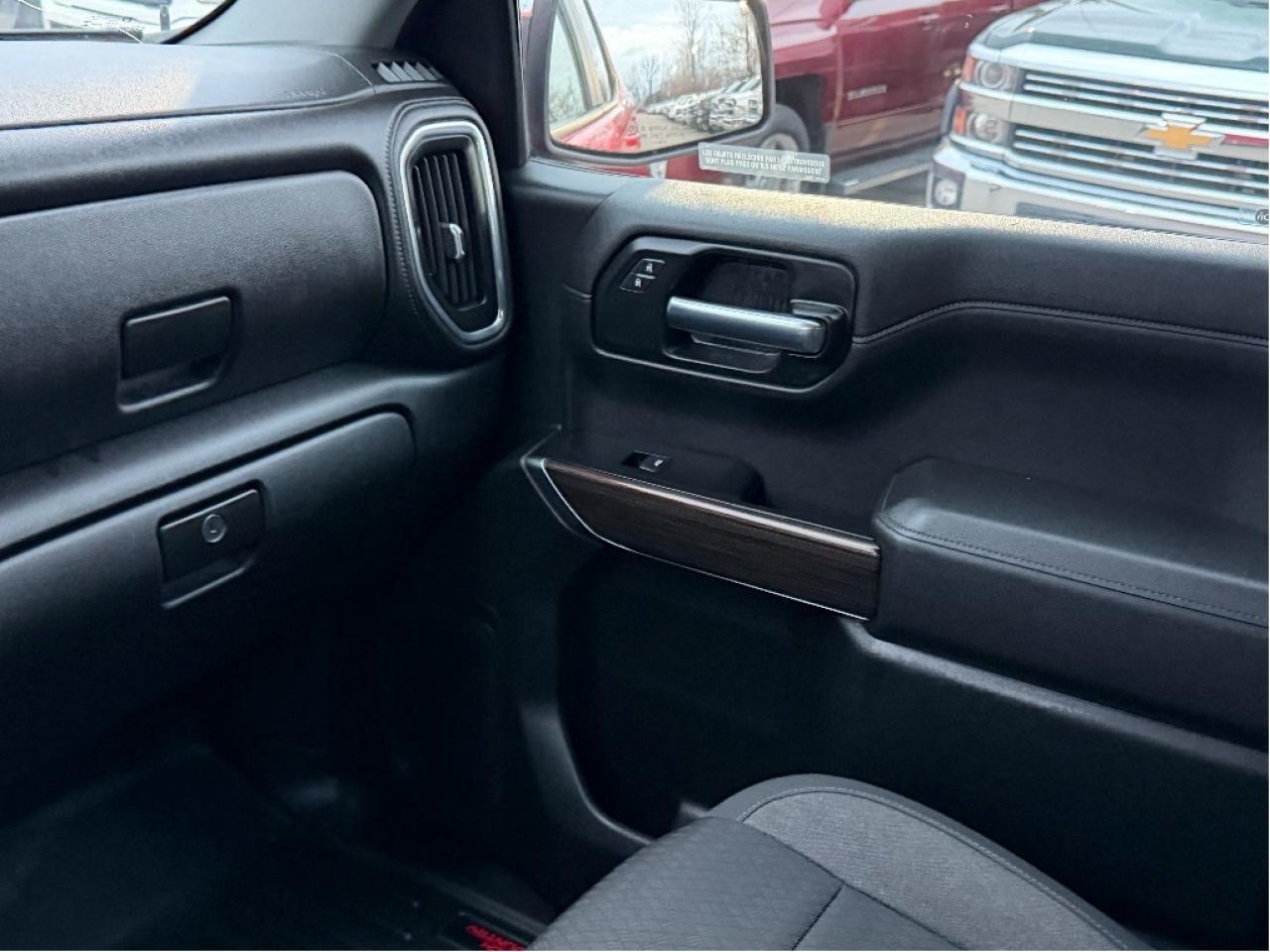 2020 Chevrolet Silverado 1500 LT Photo