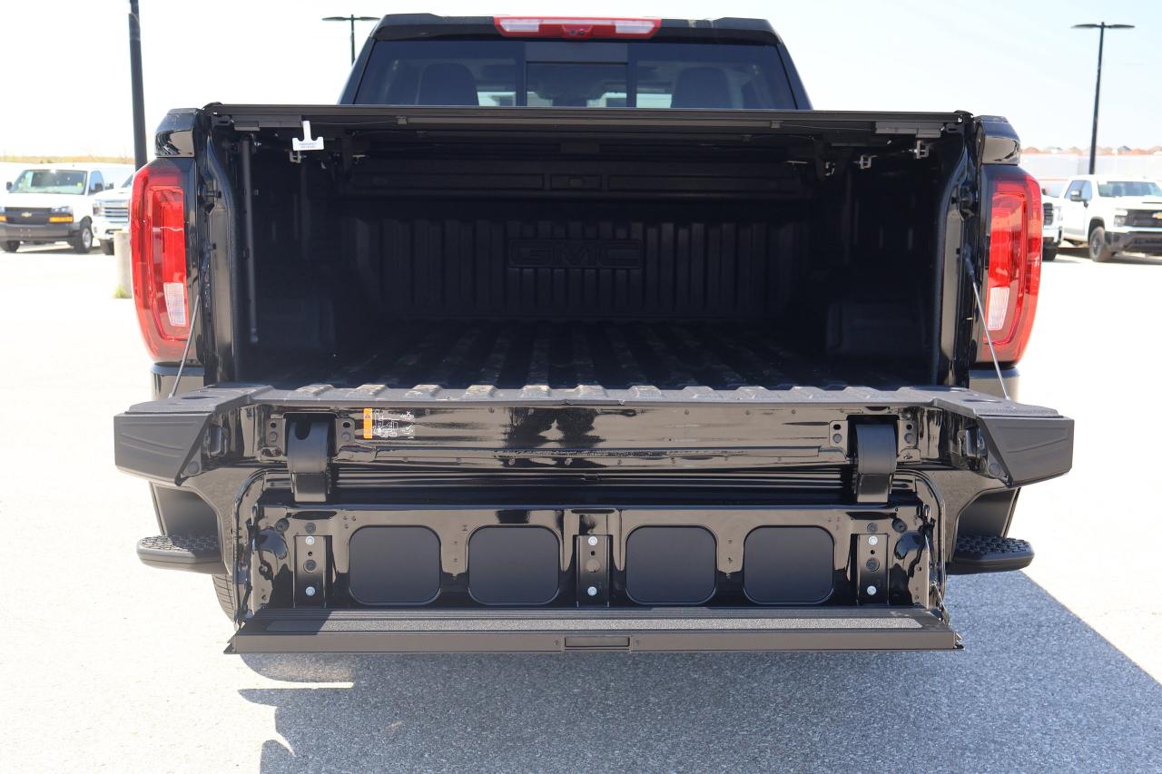 2025 GMC Sierra 1500 Denali Photo