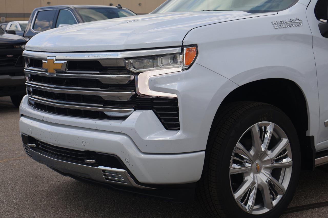 2026 Chevrolet Silverado 1500 High Country Photo3
