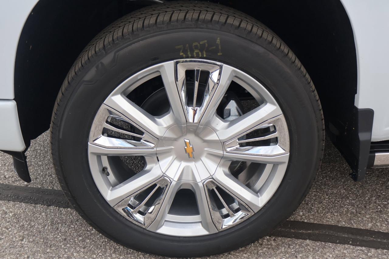 2026 Chevrolet Silverado 1500 High Country | Demo Unit | | Heated Seats | Photo