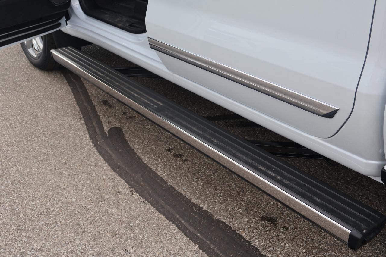 2026 Chevrolet Silverado 1500 High Country | Demo Unit | | Heated Seats | Photo