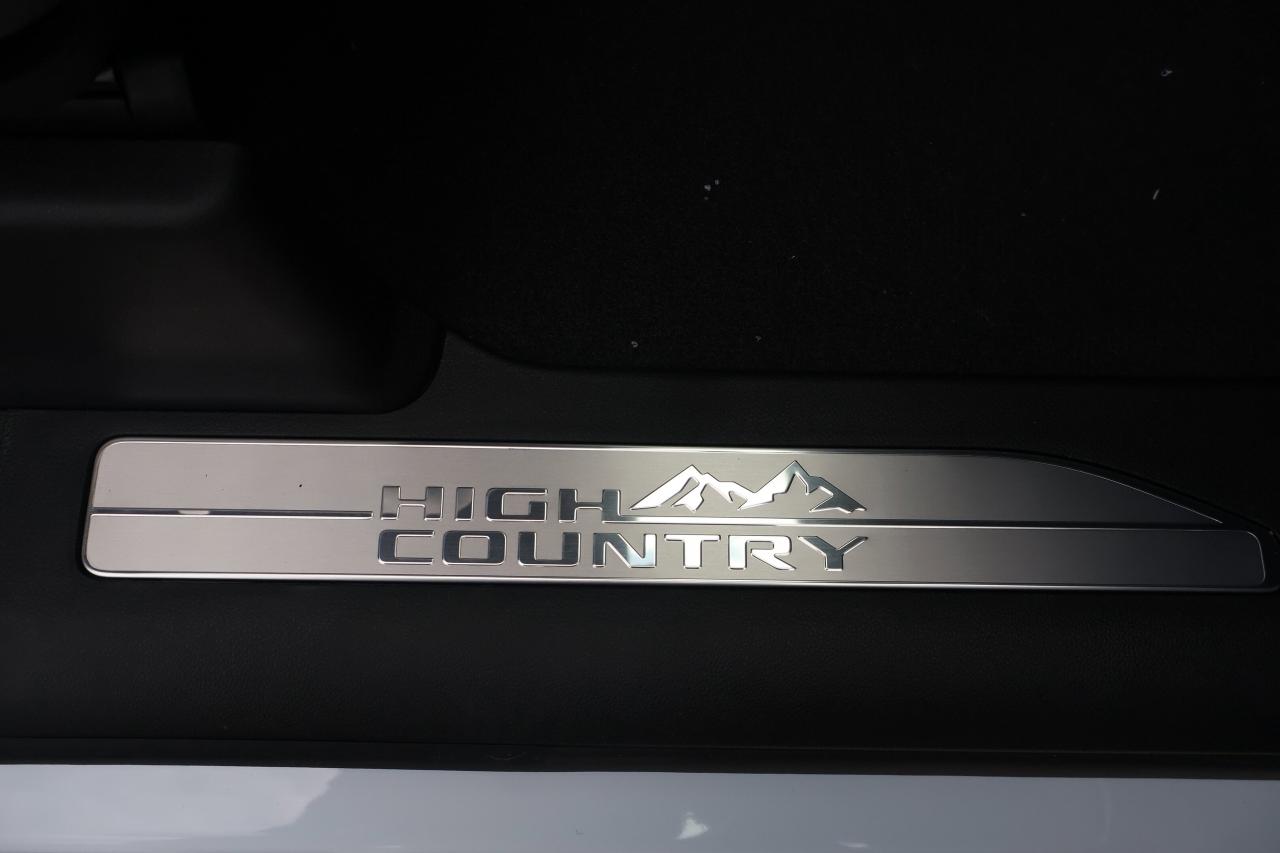 2026 Chevrolet Silverado 1500 High Country | Demo Unit | | Heated Seats | Photo