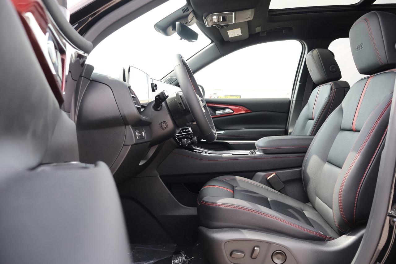 2026 Chevrolet Traverse AWD RS | Demo Unit | | WiFi Hotspot | Photo