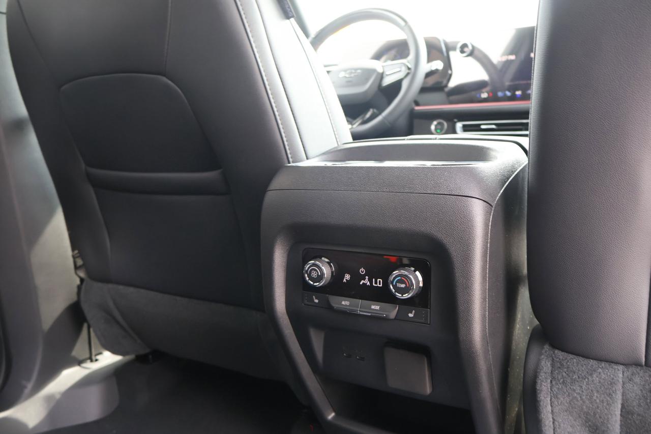 2026 Chevrolet Traverse AWD RS Photo