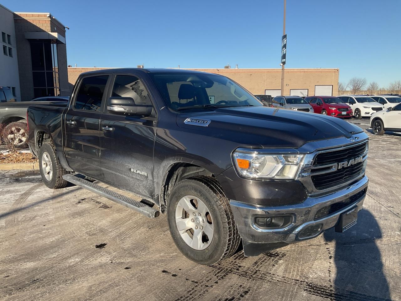 2020 RAM 1500 Crew Cab BIG HORN LVL 1 / RMT START / V6 / APPLE CARPLAY Photo2