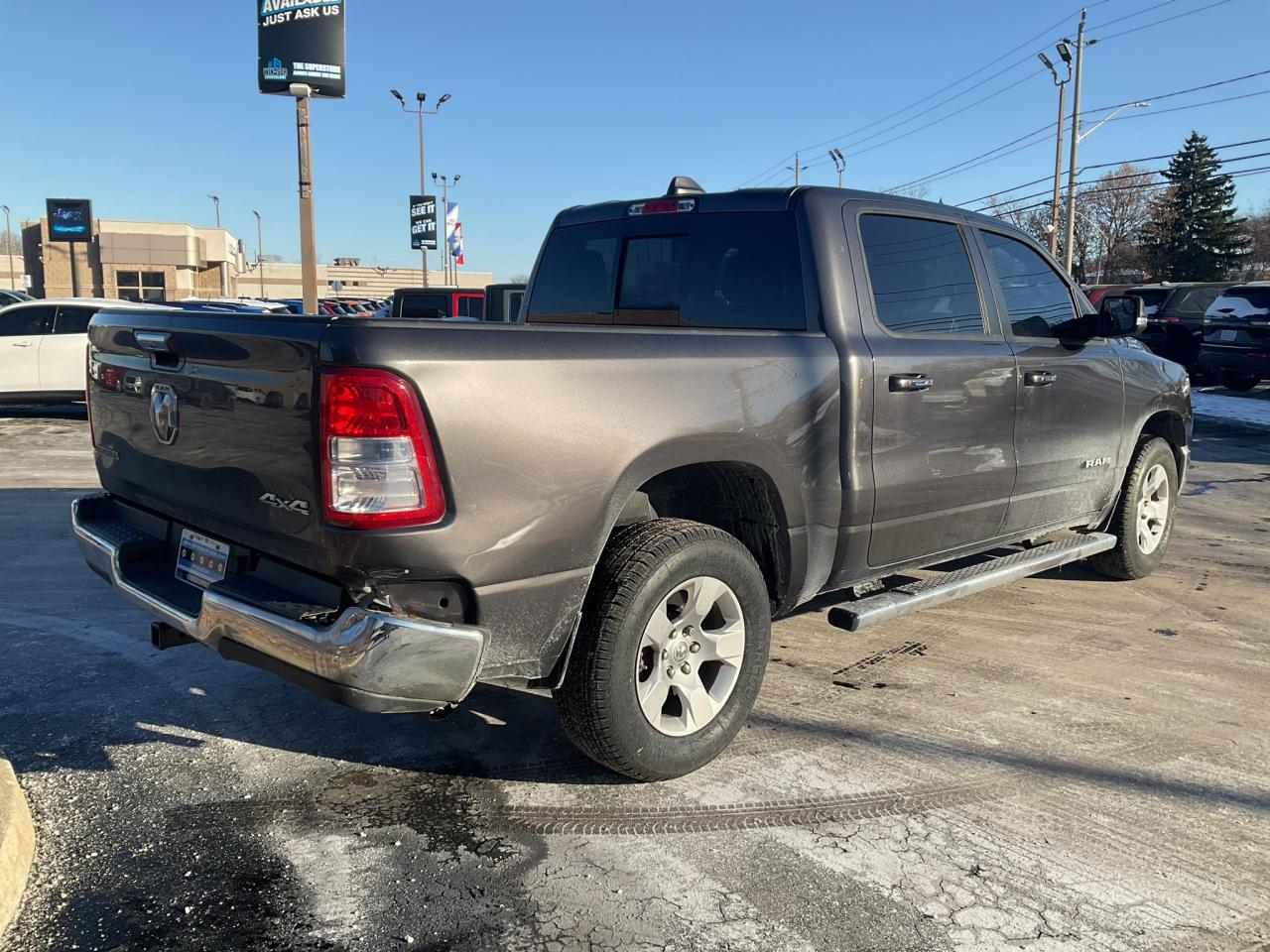 2020 RAM 1500 Crew Cab BIG HORN LVL 1 / RMT START / V6 / APPLE CARPLAY Photo