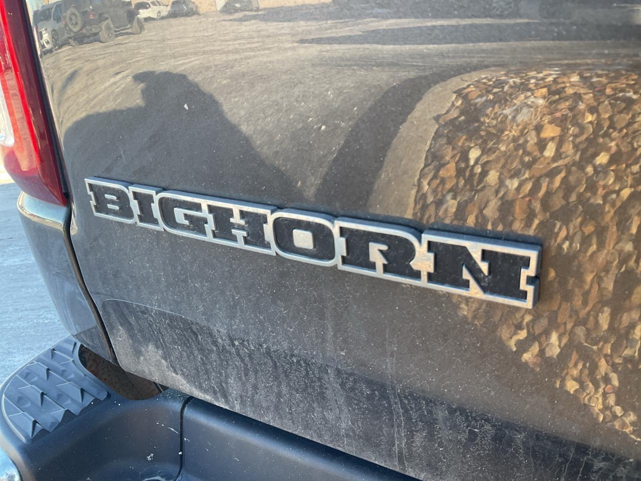 2020 RAM 1500 Crew Cab BIG HORN LVL 1 / RMT START / V6 / APPLE CARPLAY Photo