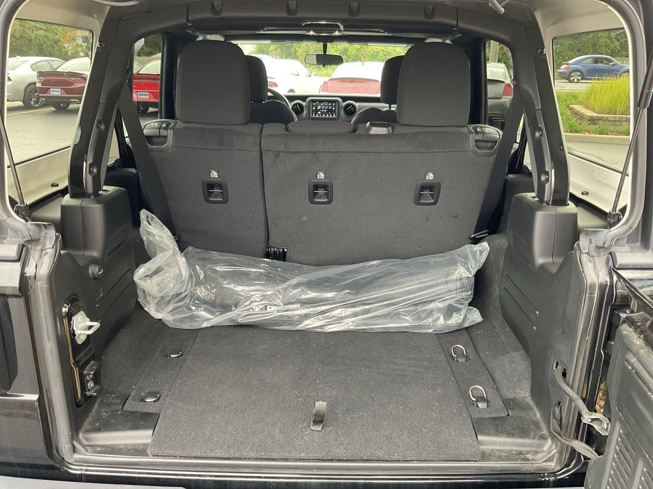 2021 Jeep Wrangler Unlimited WILLYS / TECH PKG / COLD WEATHER PKG / 4CYL Photo