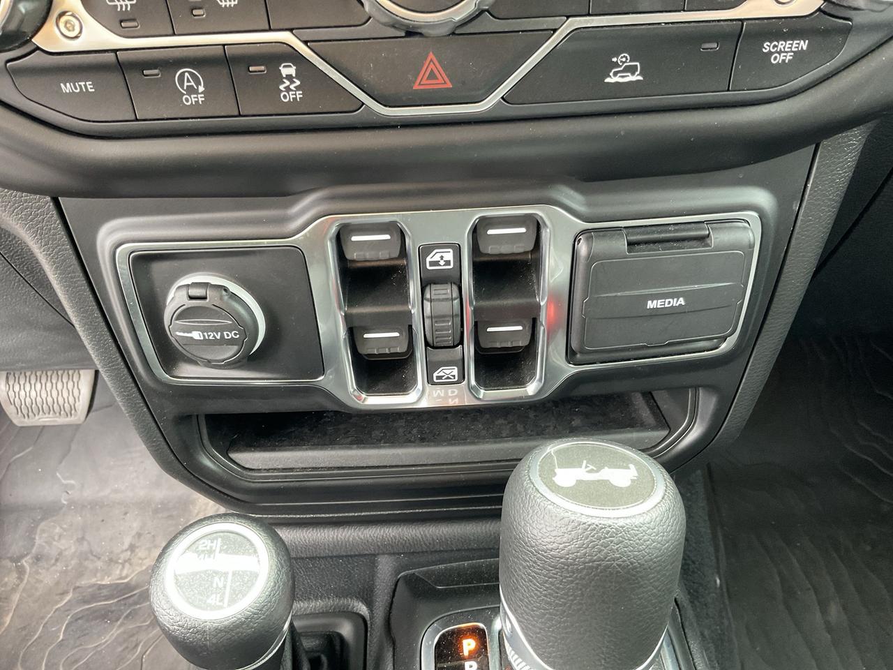 2021 Jeep Wrangler Unlimited WILLYS / TECH PKG / COLD WEATHER PKG / 4CYL Photo