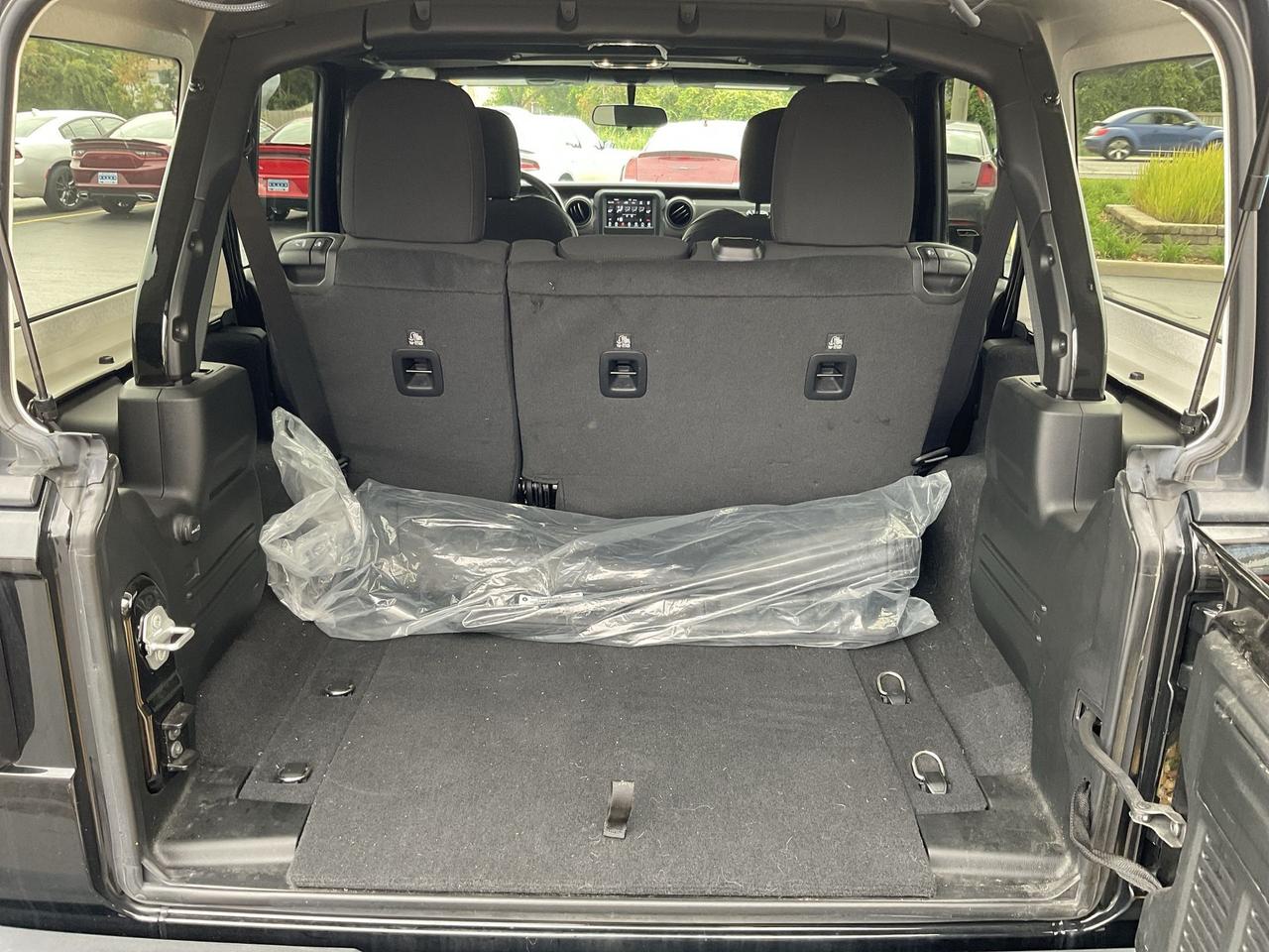 2021 Jeep Wrangler Unlimited WILLYS / TECH PKG / COLD WEATHER PKG / 4CYL Photo