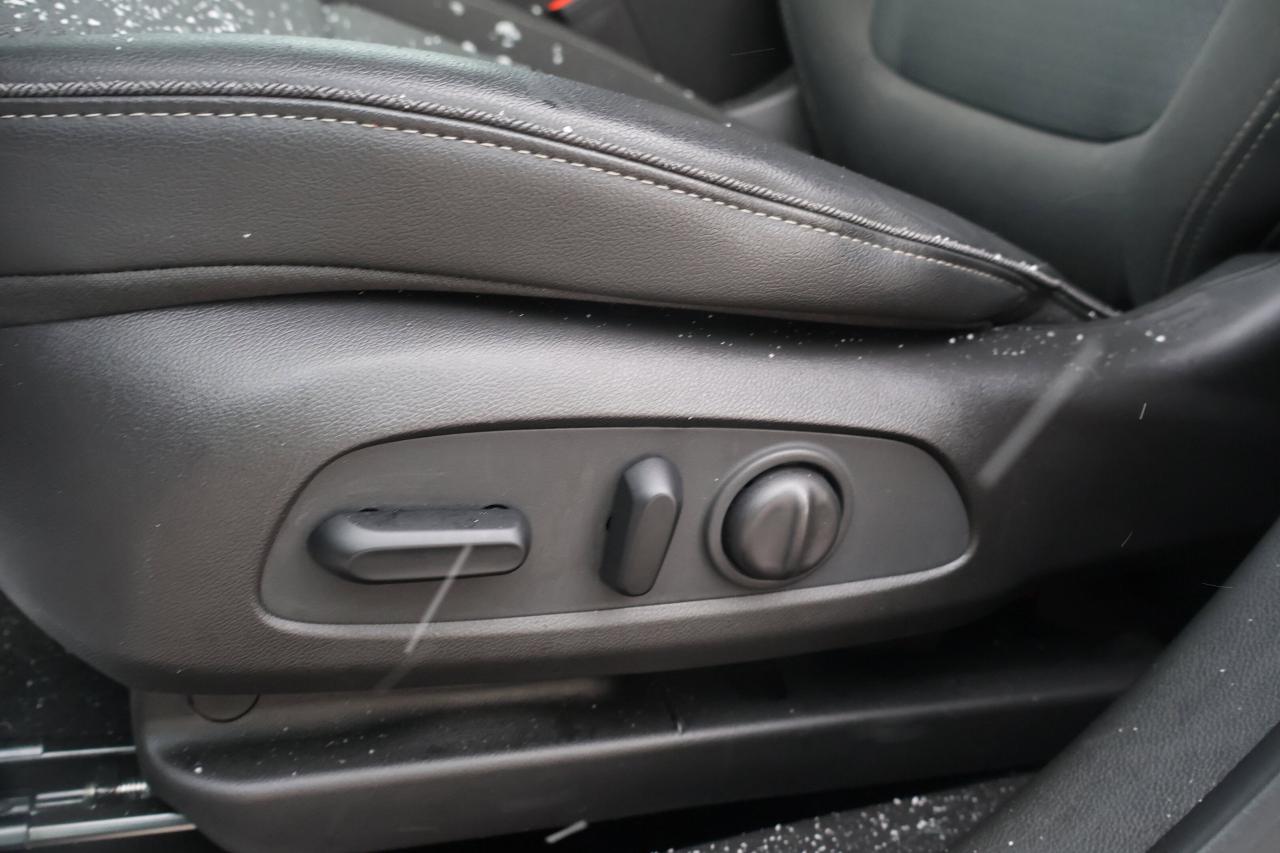 2022 Buick Encore GX Select | MP3 Capability | Photo