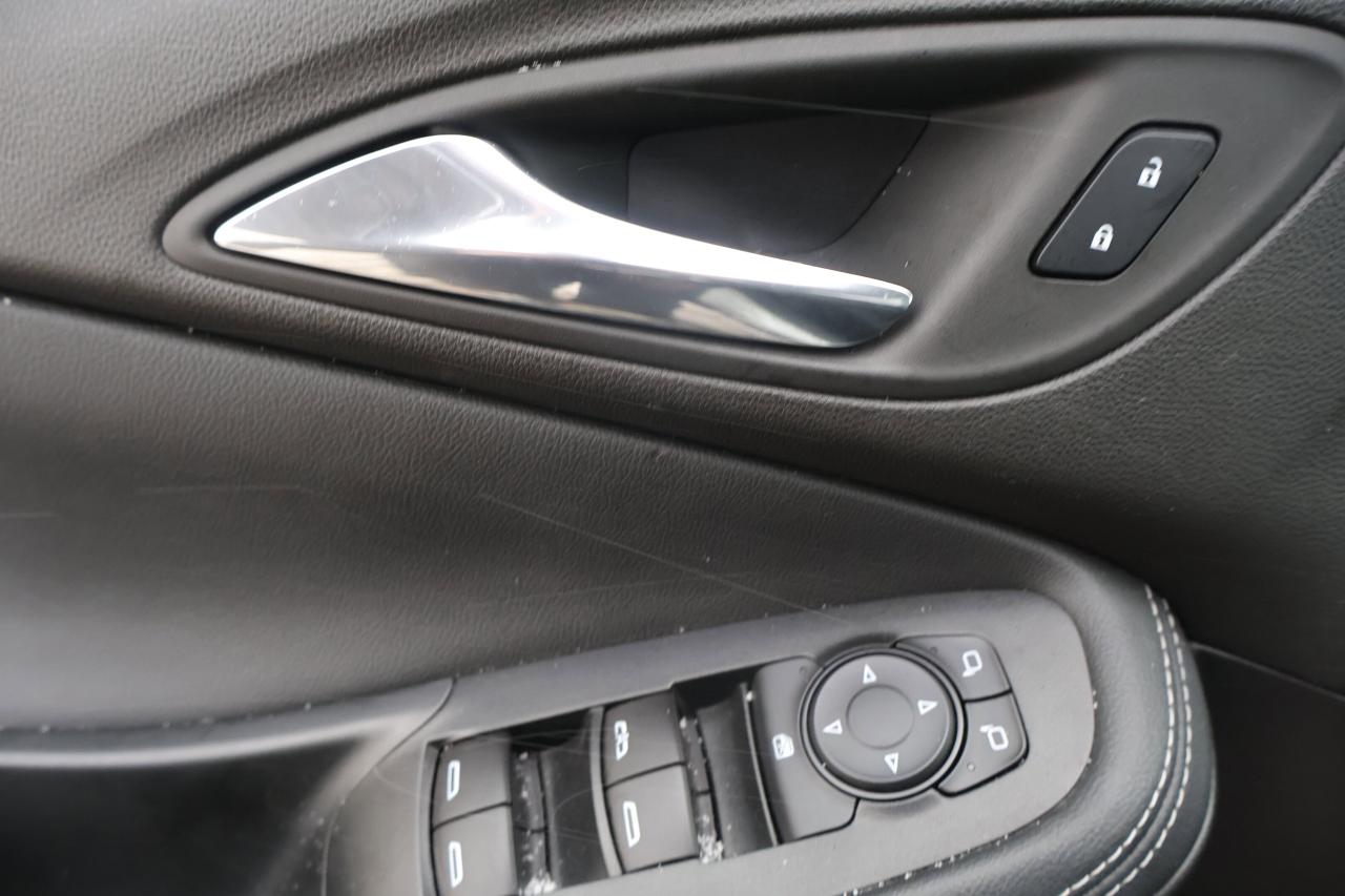 2022 Buick Encore GX Select | MP3 Capability | Photo