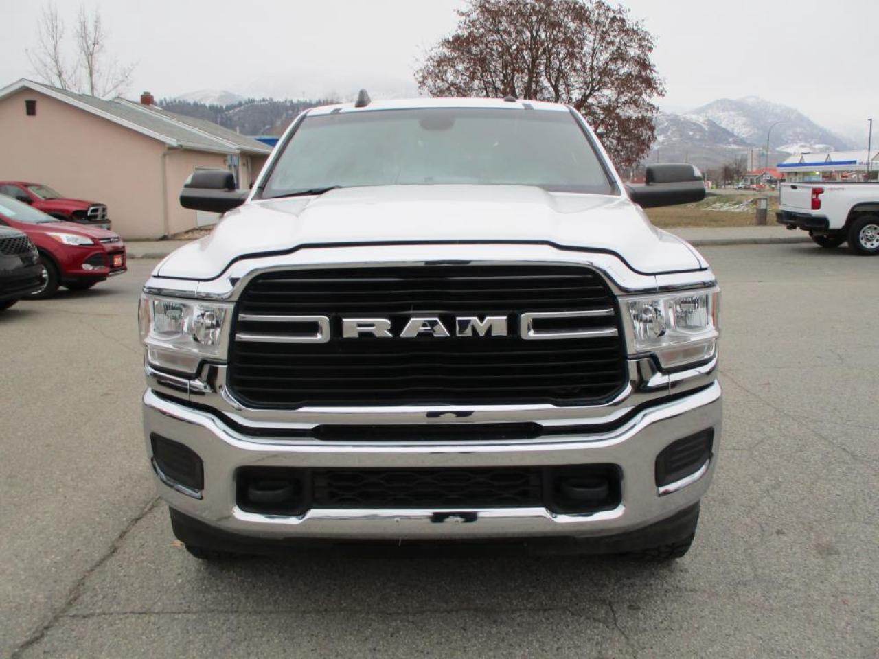 2021 RAM 3500 BIG HORN CREW 4X4 - Photo #2