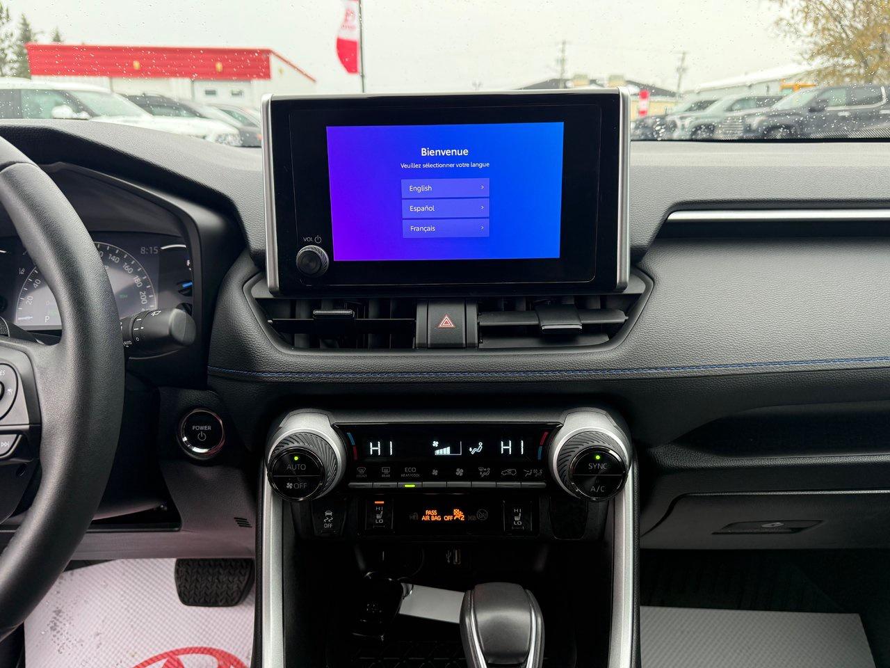 2024 Toyota RAV4 Hybrid SE Photo